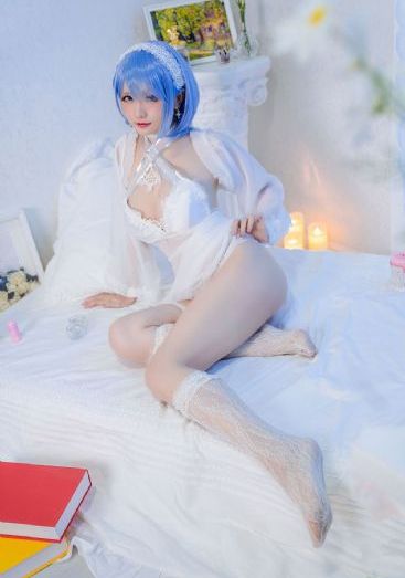 美女被人操_蓝光免费高清观看