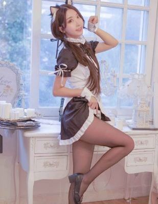 摸胸摸下面_国产剧影视在线观看